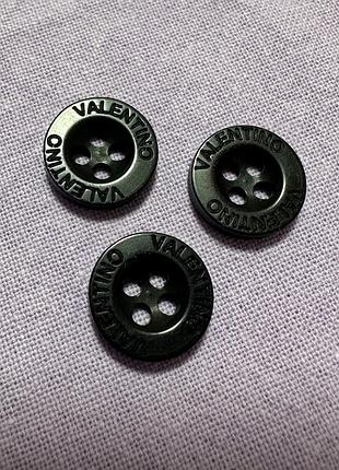 Valentino пуговицы