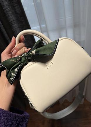 Сумка жіноча lacoste mini lora біла