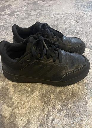 Кросівки підліткові adidas чорні 20,5 см