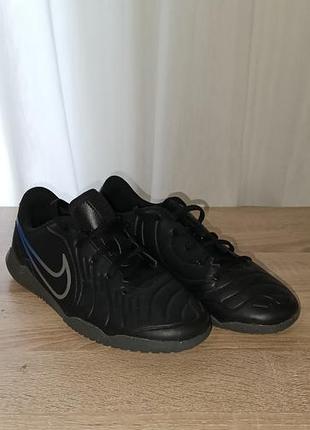 Футзалки nike jr. legend 10 club ic (dv4354-040)