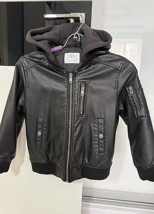 Куртка дитяча zara чорна 122 р