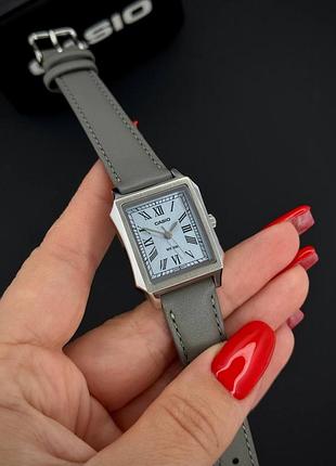 Женские часы casio 1920p-b190l-2b с кожаным ремешком и синим циферблатом