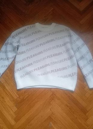 Вязаный оверсайз свитер staff pleasure oversize (белый / молочный) стильный и очень уютный вязаный свитер от украинского бренда staff.
