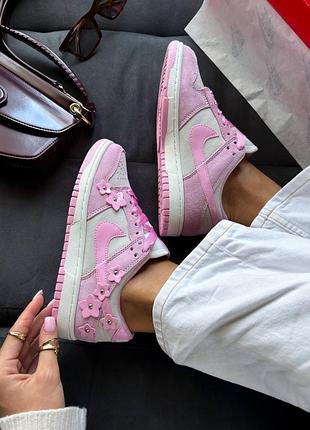 Кросівки жіночі nike dunk low pink flowers рожеві 36-41