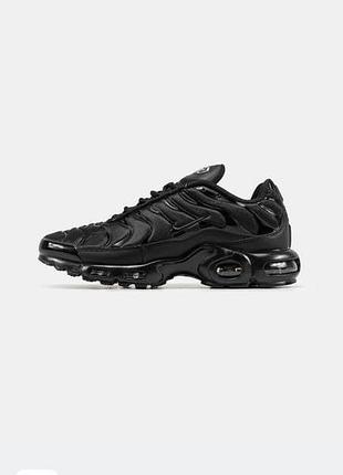 Кросівки чоловічі nike air max plus tn black