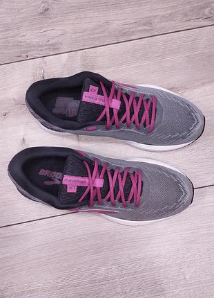 Кроссовки brooks 40.5р 6