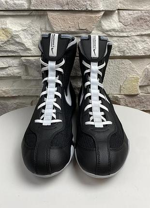 Оригінальні боксерки nike machomai 2 3