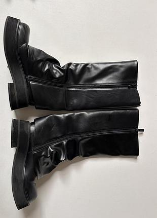 Чоботи жіночі charles & keith чорні