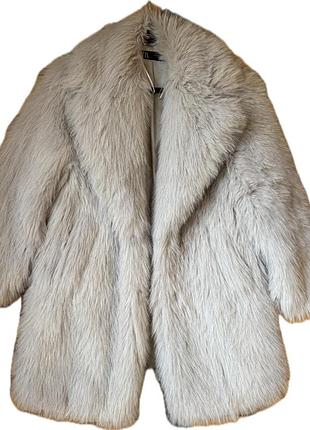 Теплий подовжений полушубок zara