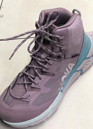 Жіночі технологічні черевики для хайкінгу hoka tennine hike gtx в оригінальному забарвленні elderberry / coastal shade (бузина / прибережна тінь).