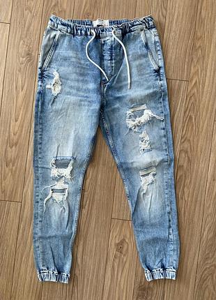 Джинси чоловічі bershka denim, розмір 31, м.