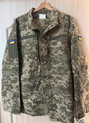Верхній одяг чоловічий військовий камуфляж піксель розмір 54/4