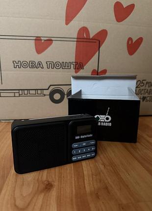 Радіоприймач dab+ digital radio портативний із сонячною панеллю