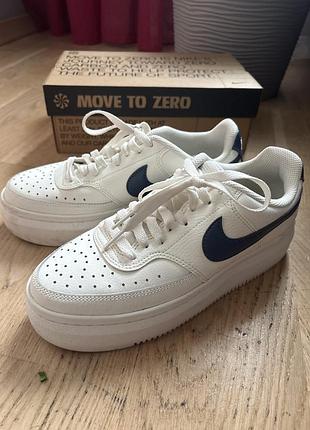 Кросівки жіночі nike білі 2