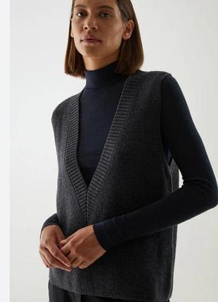 550 щжилет из чистой шерсти  cos