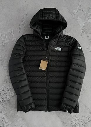 Куртка tnf чорного кольору