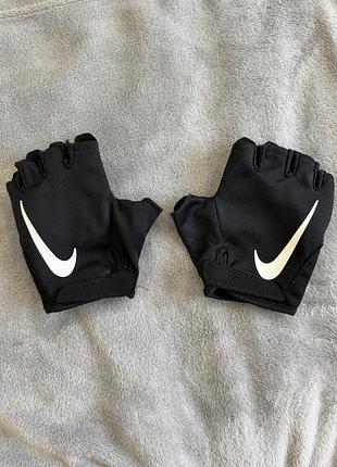 Рукавички nike gym essential fg 2, розмір m