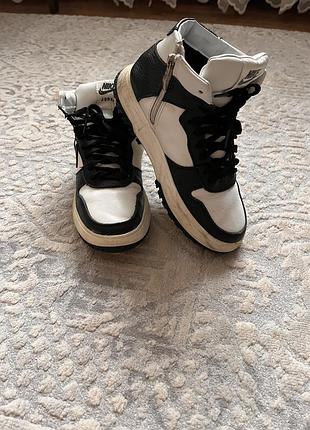 Чоботи для хлопчика, зимові, шкіряні, чорно-білі nike jordon