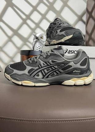 Водонепроникні кросівки asics gel-nyc gtx m light grey beige