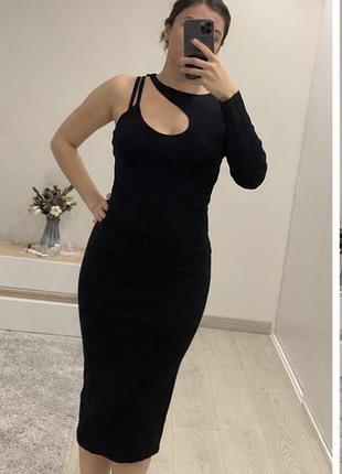 Сукня чорна zara