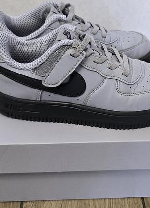 Кросівки для підлітків nike force 1 low easyon сірі з чорним 33.5