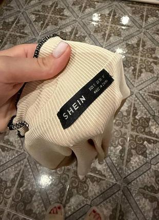 Жіноча водолазка shein бежева в рубчик xs/s