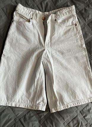 Шорти жіночі bershka білі