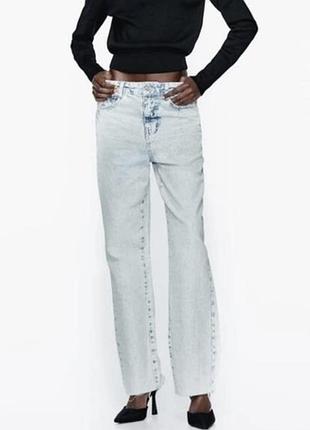 Джинсы голубые в стиле zara