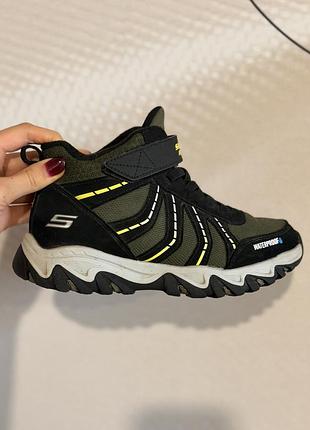 Черевики sketchers для хлопчика 7