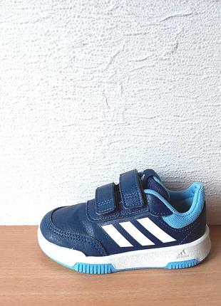 Кросівки adidas tensaur 24 р. устілка 15 см.