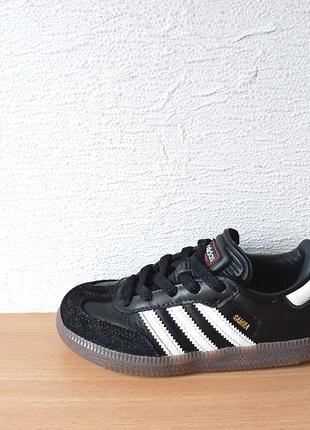 Кожаные кроссовки adidas samba 30 р. стелька 19 см.