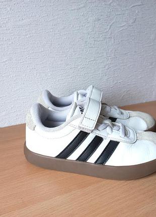 Шкіряні кросівки adidas vl court 30,5 р. устілка 19,4 см.
