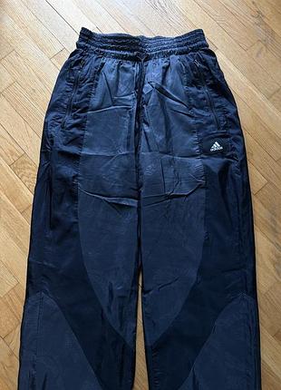 Спортивні штани жіночі adidas чорні