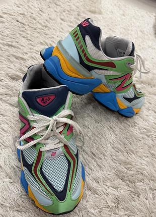 Яскраві кросівки в стилі new balance 26,5 см по устілці