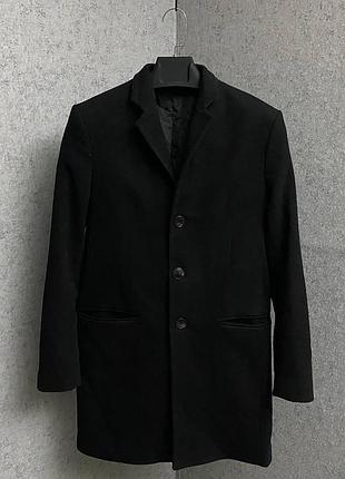Чоловіче чорне пальто від бренду zara man