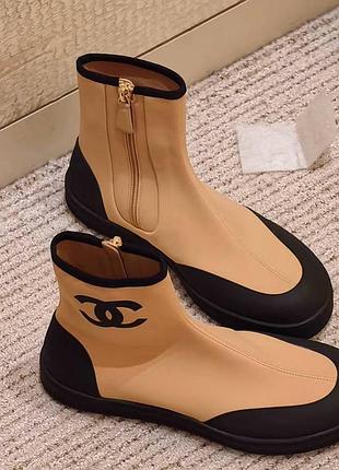 Кеды chanel сапоги необычные беж с черным носком