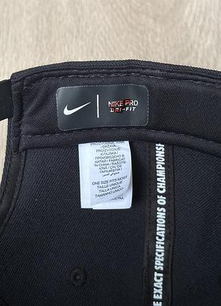 Чорна кепка nike pro dri fit 7