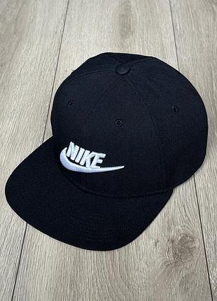 Чорна кепка nike pro dri fit 2