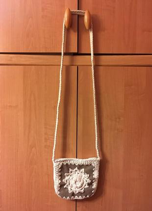 Плетеная вязаная сумочка через плечо макраме бохо этно1 фото
