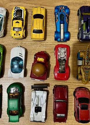 Hot wheels 1:64 — 15 оригінальних машинок mattel