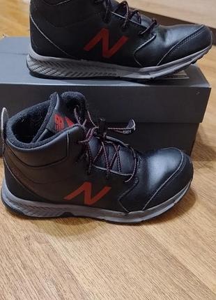 Черевики new balance демісезонні шкіряні утеплені флісом чорні