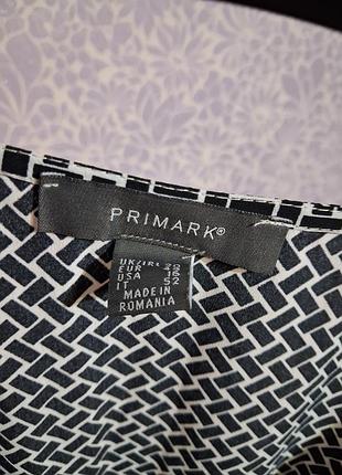 Сукня міді жіноча primark чорно-біла з геометричним принтом