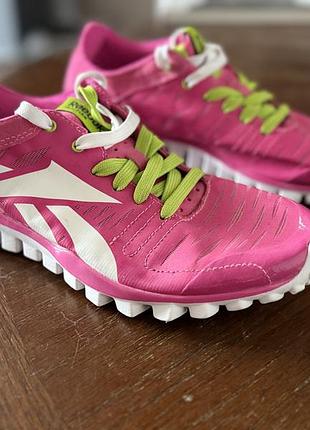 Кросівки жіночі reebok realflex рожеві, салатові