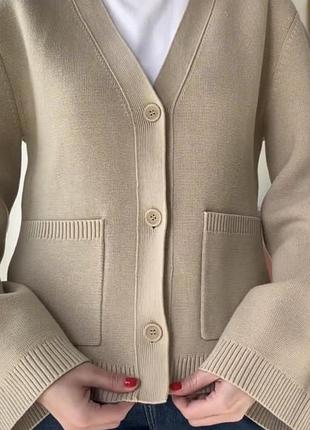 Бавовняний цупкий бежевий кардиган arket cotton cardigan arket