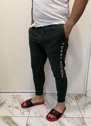 Спортивні штани tommy hilfiger розмір м