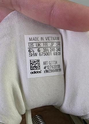 Кроссовки adidas 8
