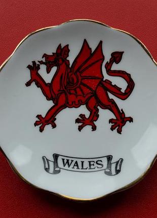 Підставка фарфорова wales red dragon