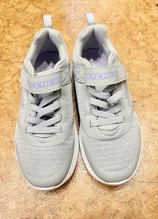 Кросівки для дівчинки skechers сірі, розмір 35, довжина устілки 22 см