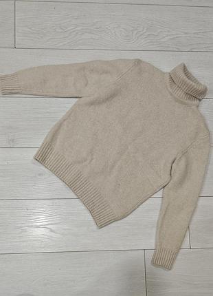 Фірмовий світер zara