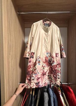 Пальто жіноче fendi з квітковим акварельним принтом та декором бісером, xl